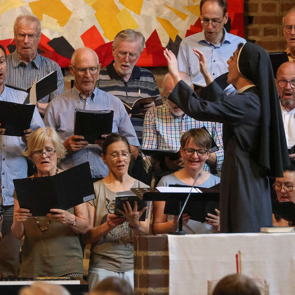 Gottesdienst mit dem Chor der Chorsingwoche