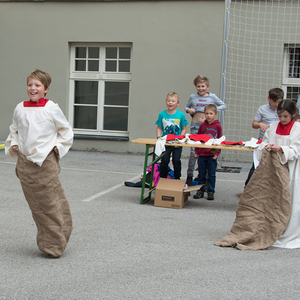 JuMiläum – Großes Kinderfest zu 70 Jahre Jungschar in Linz1.500 MinistrantInnen, Jungscharkinder und GruppenleiterInnen feierten am Samstag, 20. Mai 2017 den 70. Geburtstag der Katholischen Jungschar in der Linzer Innenstadt. Der gemeinsame Gottesdi